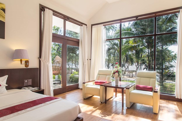 Carmelina Beach Resort: Bảng giá và Review chi tiết 