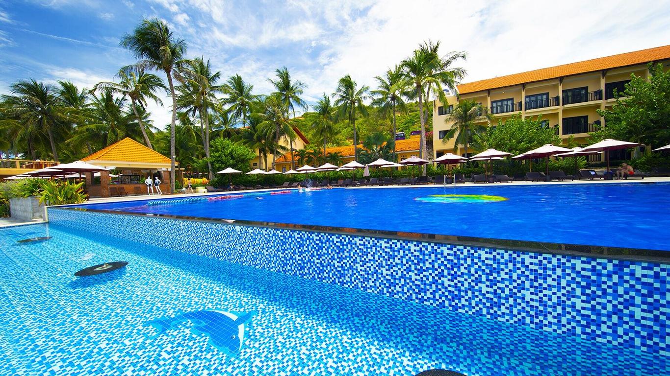 Hòn Rơm Central Beach Resort