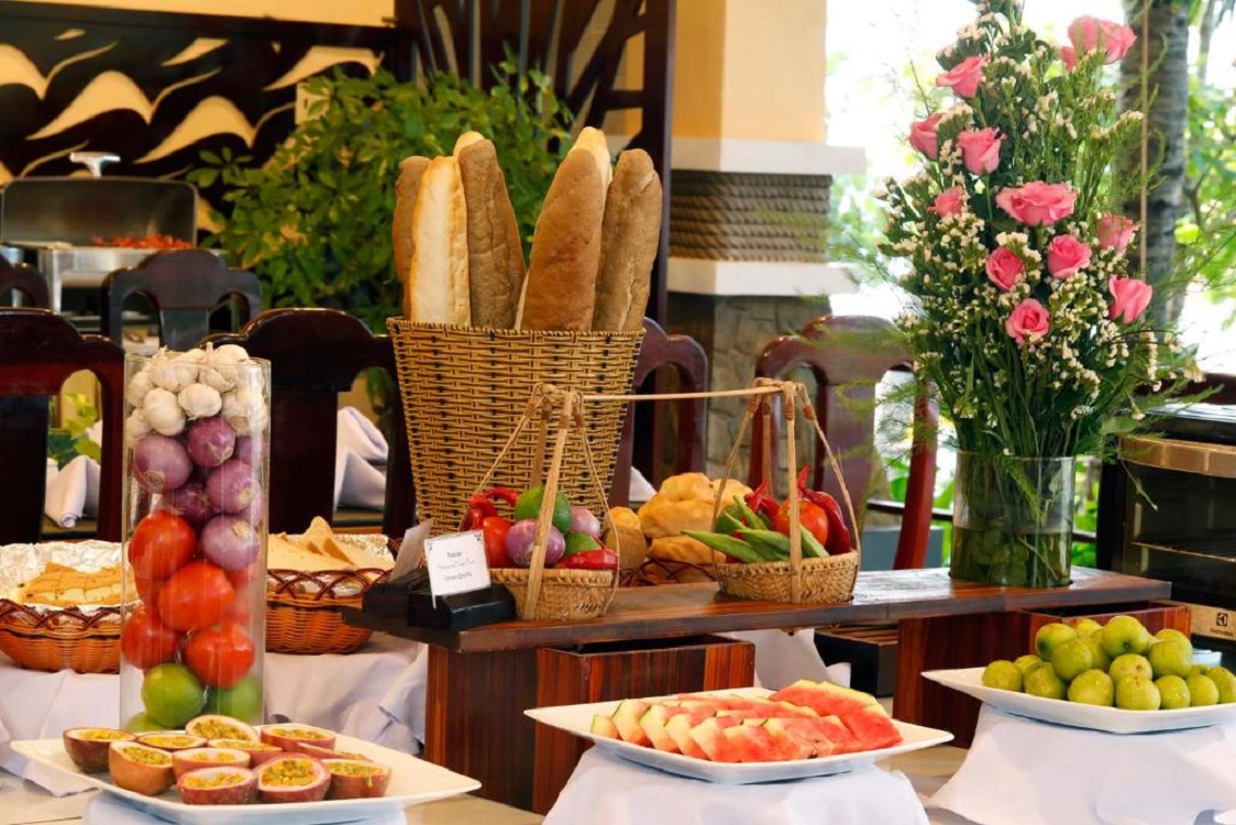 Hòn Rơm Central Beach Resort