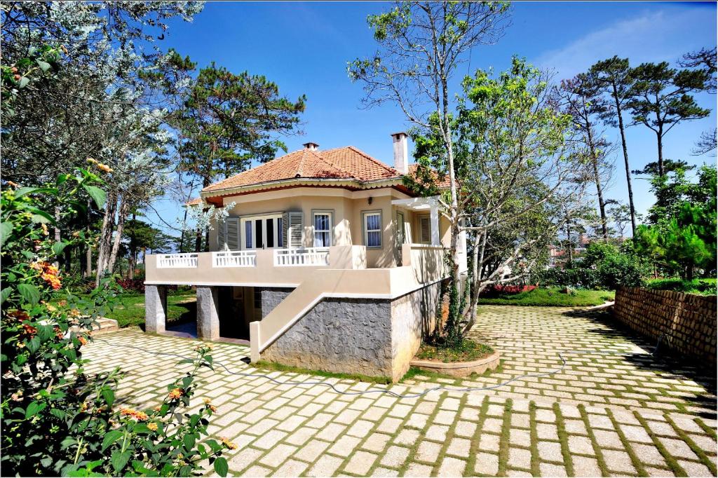 Dalat Cadasa Resort - Khu biệt thự Pháp cổ giữa lòng Đà Lạt