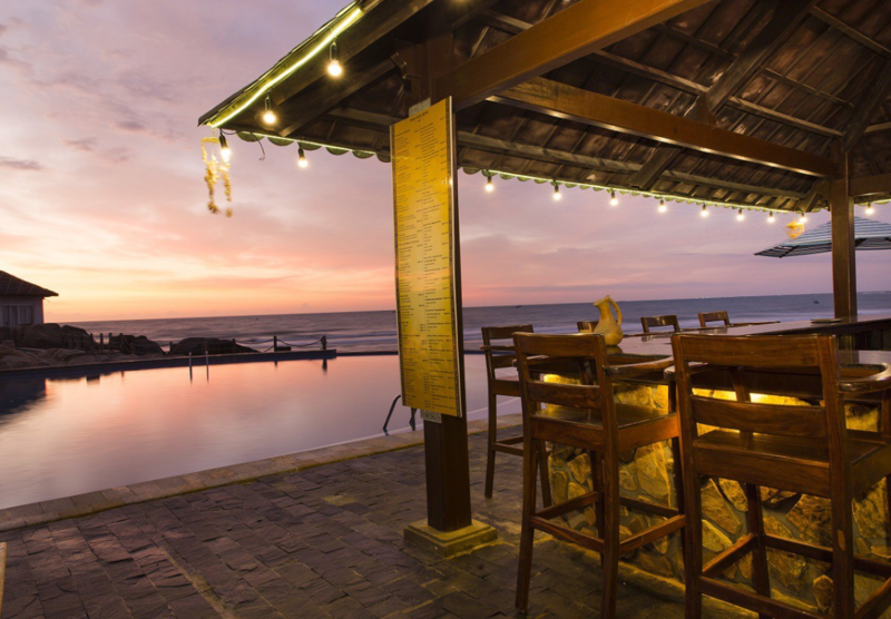 Điều gì khiến bạn sẽ phải đặt chân đến Rock Water Bay Resort?