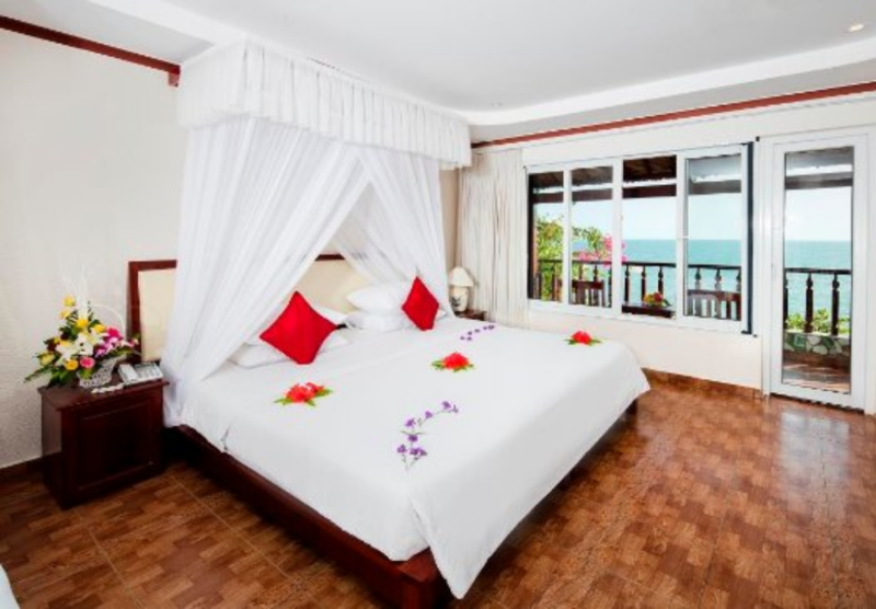 Điều gì khiến bạn sẽ phải đặt chân đến Rock Water Bay Resort?