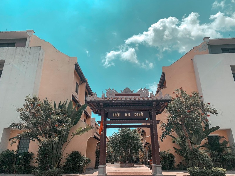 Royal Lotus Halong Resort & Villas – Bông sen nở giữa lòng thành phố Vịnh