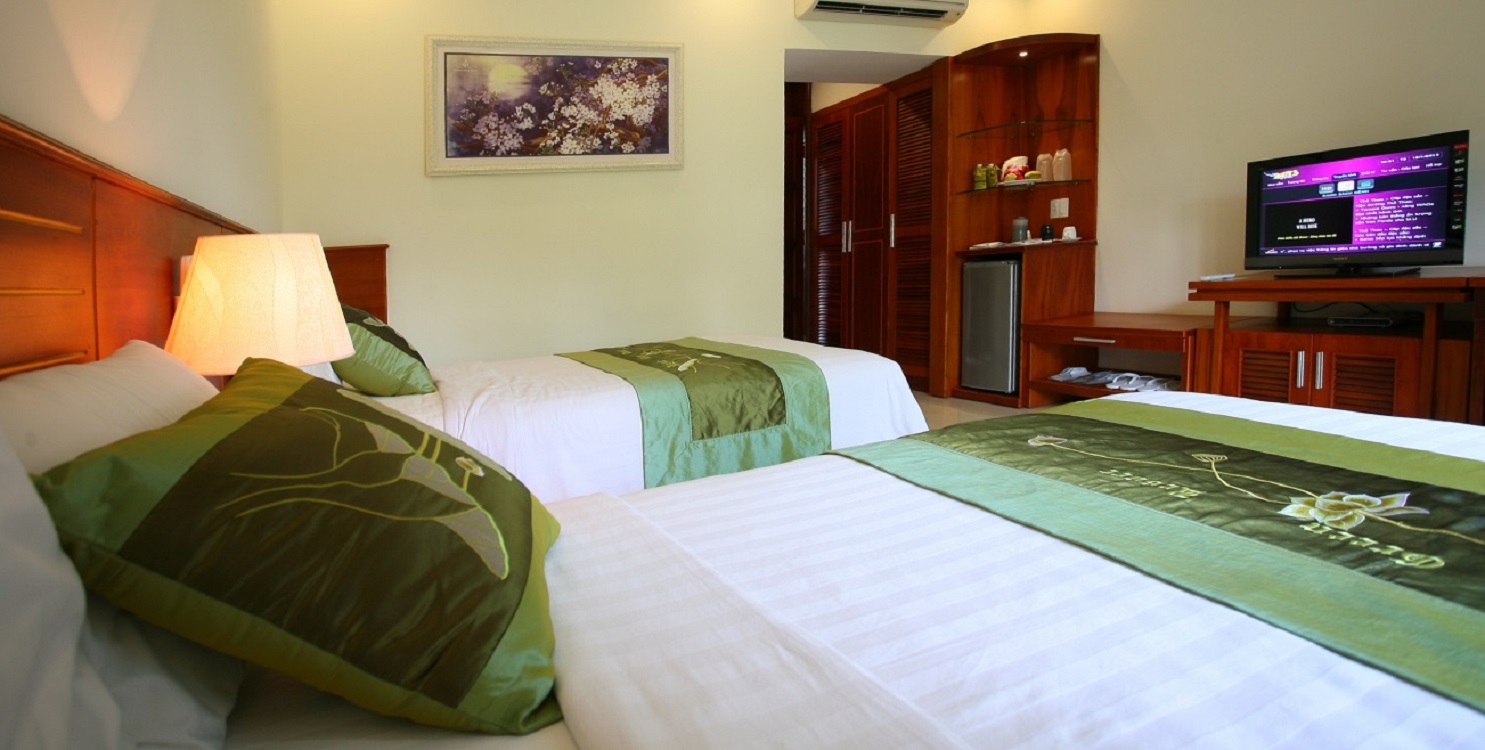 forever green resort