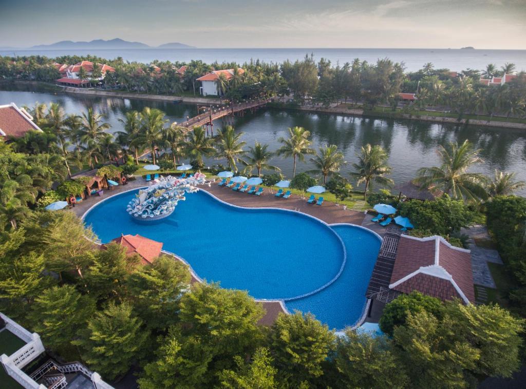 koi resort