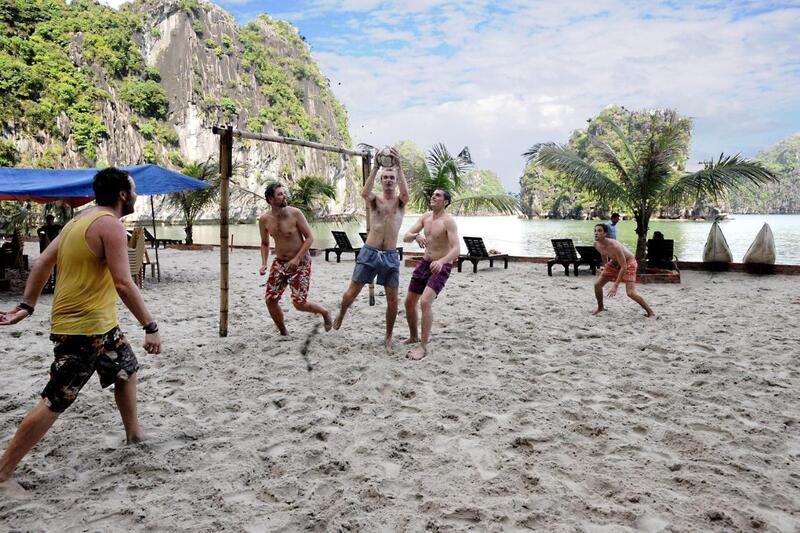 Sandy Beach Resort Cát Bà - Chốn thanh bình giữa "thiên đường" Lan Hạ