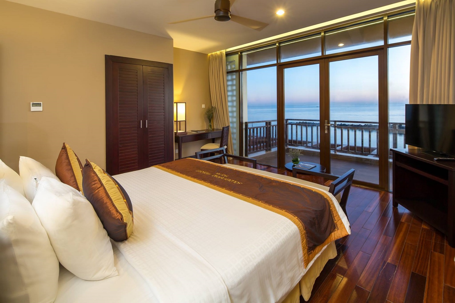 Golden Sand Resort & Spa Hội An
