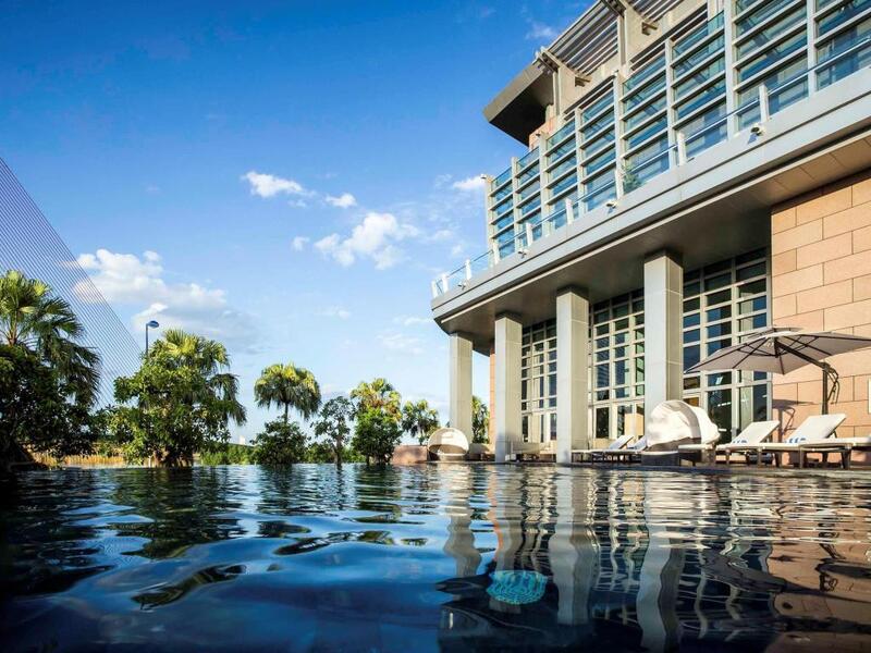 Grand Mercure Danang - Lạc lối giữa thiên đường