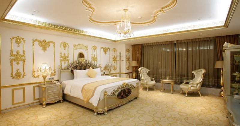 Grand Plaza Hanoi Hotel - Cung điện dát vàng giữa lòng thủ đô