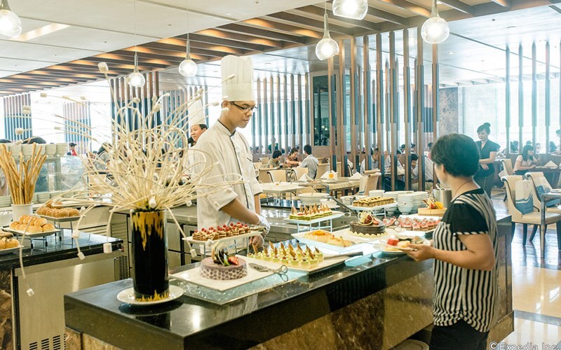 Grand Plaza Hanoi Hotel - Cung điện dát vàng giữa lòng thủ đô