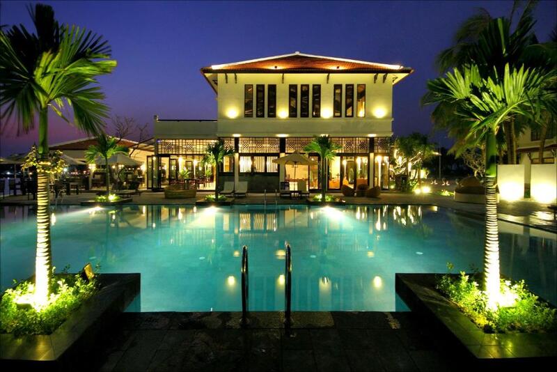 Hội An Beach Resort - Ốc đảo nhỏ bình yên đầy cổ kính