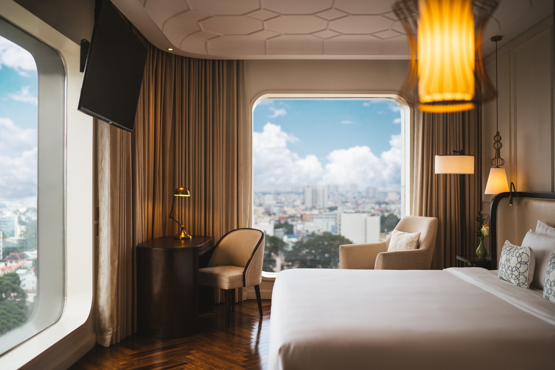 Hotel Des Art Saigon