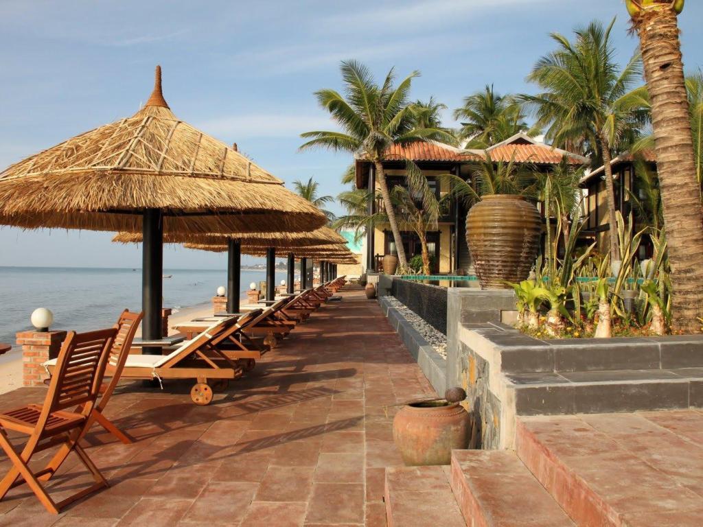 Lotus Village Resort - Làng sen yên bình bên bờ biển Mũi Né