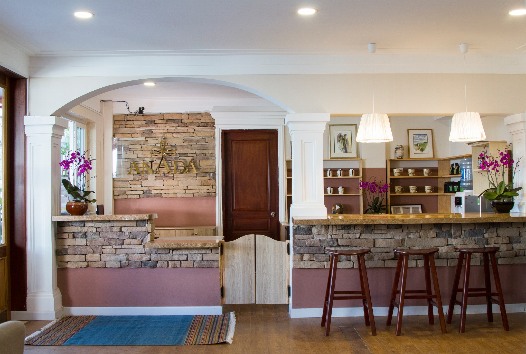 Anada Hotel Suite