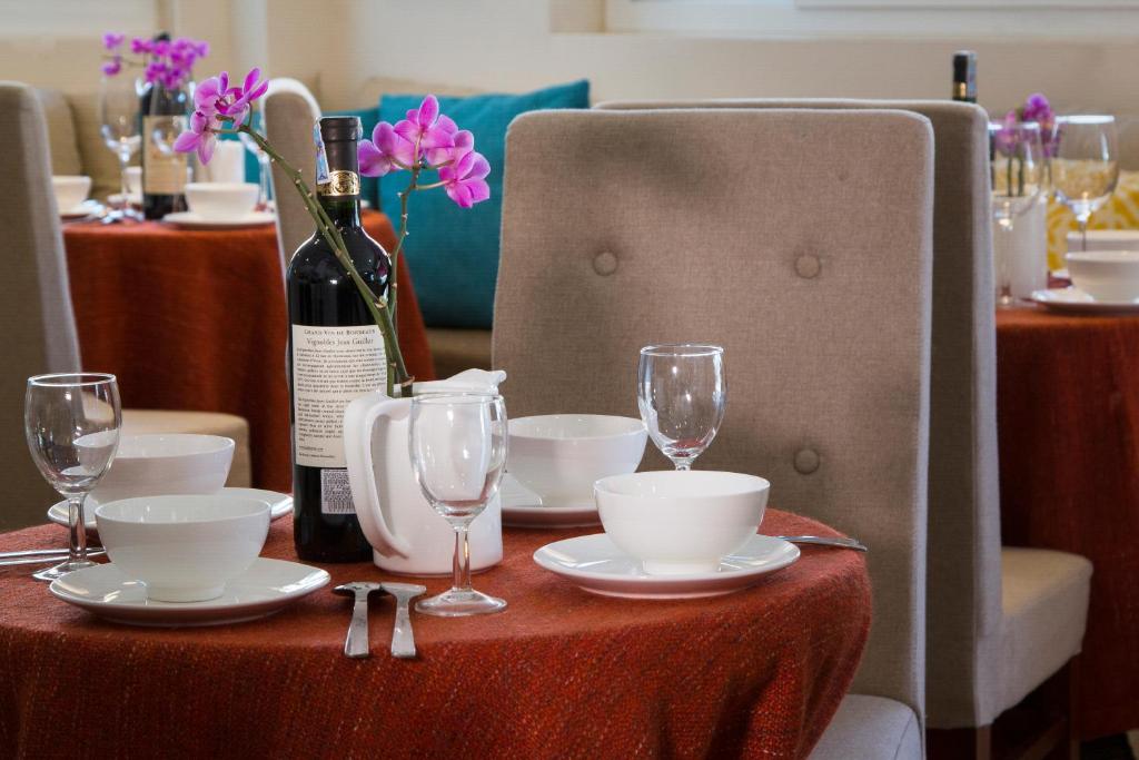 Anada Hotel Suite