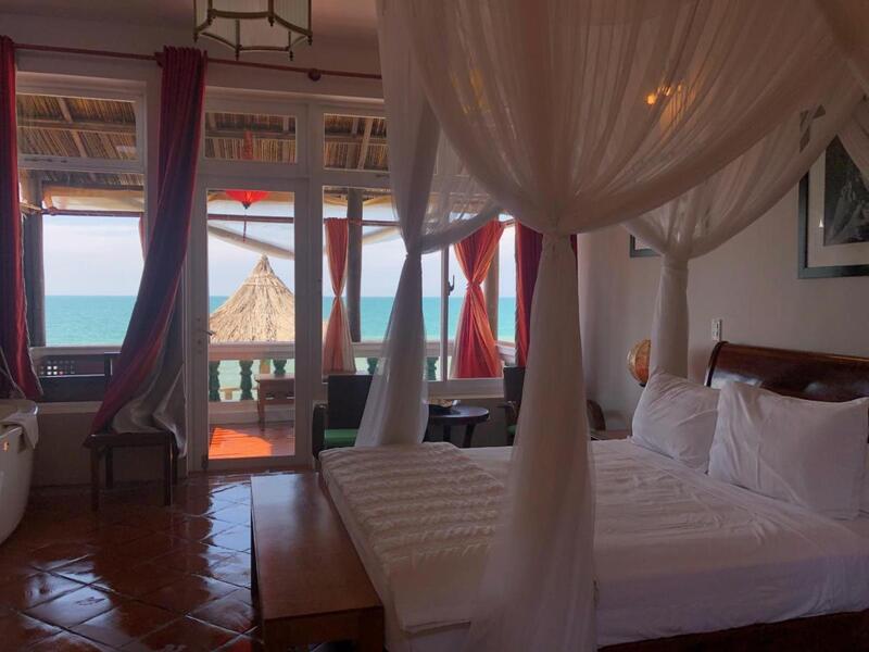 Hòa mình trong miền nhiệt đới tại Full Moon Beach Resort