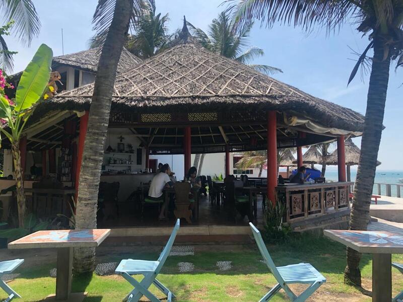 Hòa mình trong miền nhiệt đới tại Full Moon Beach Resort
