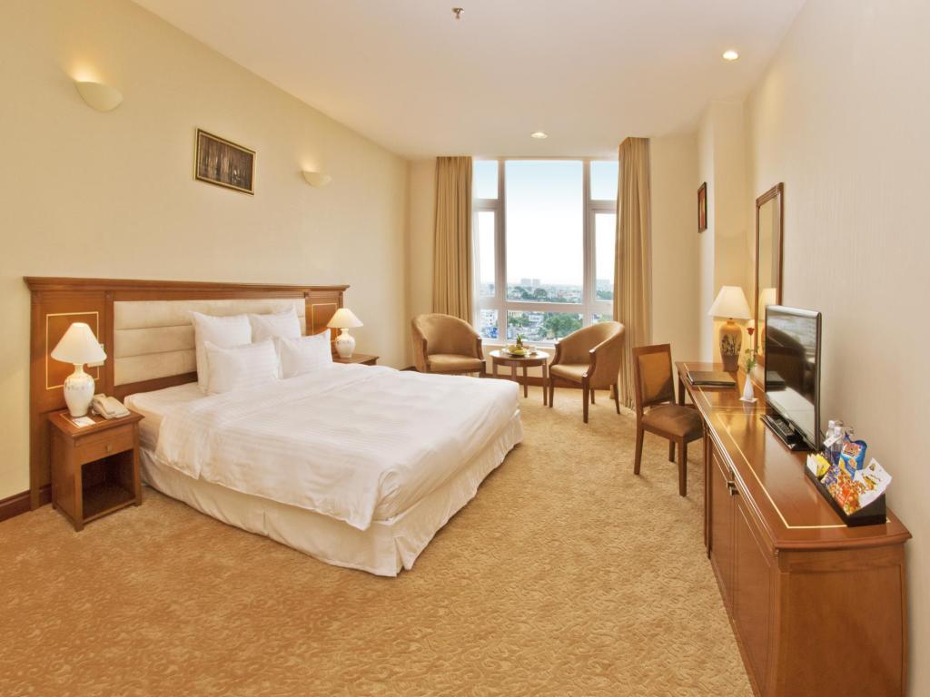 khách sạn Tân Sơn Nhất