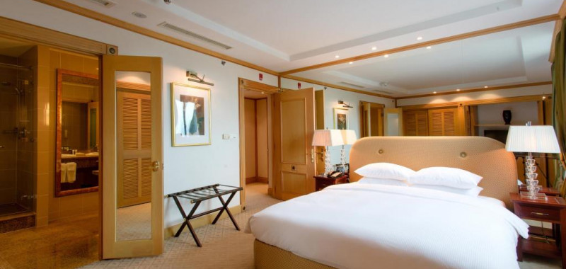 khách sạn Hilton Hà Nội