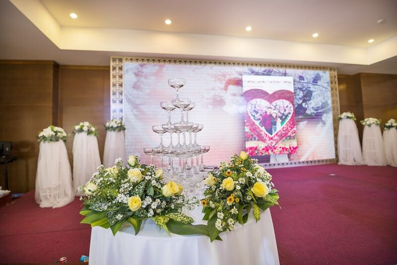 Khách sạn Rex - Không gian nghỉ dưỡng cao cấp trong lòng thành phố