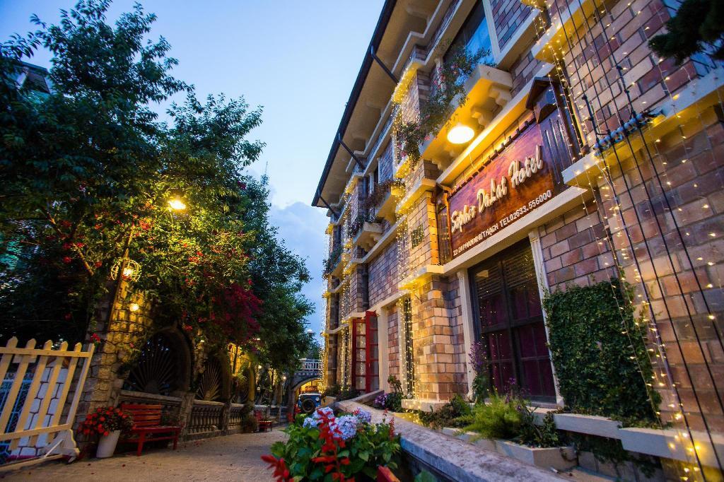 Khách sạn Saphir Đà Lạt