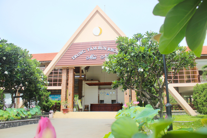 Lotus Muine Resort & Spa - "Quốc hoa" nở giữa lòng nắng gió