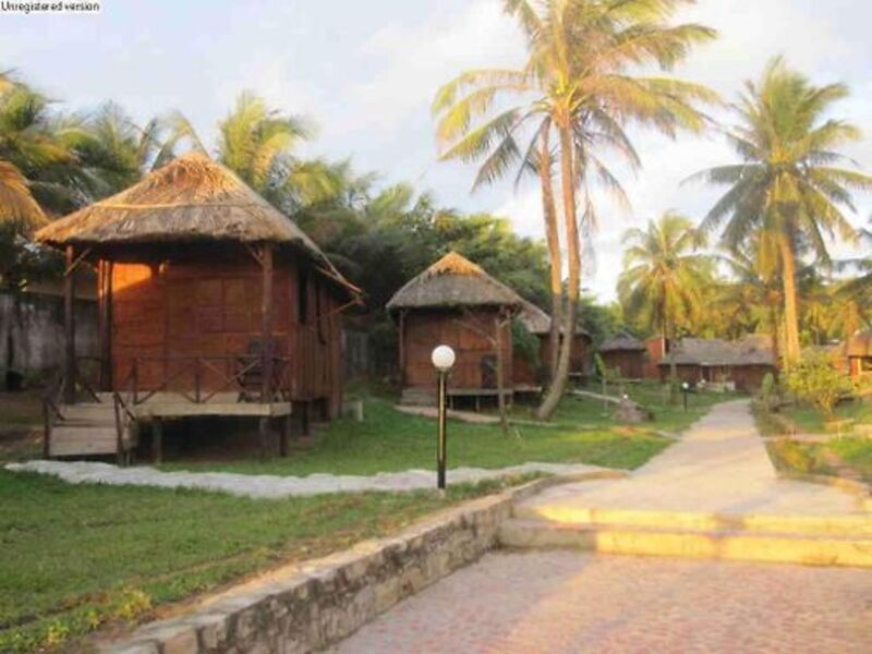 Moon Resort Phú Quốc - Nhà sàn độc lạ bên bờ biển