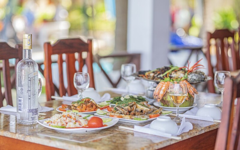 Resort Minh Tam - Chốn nghỉ mát thanh bình mang hơi thở của biển xanh