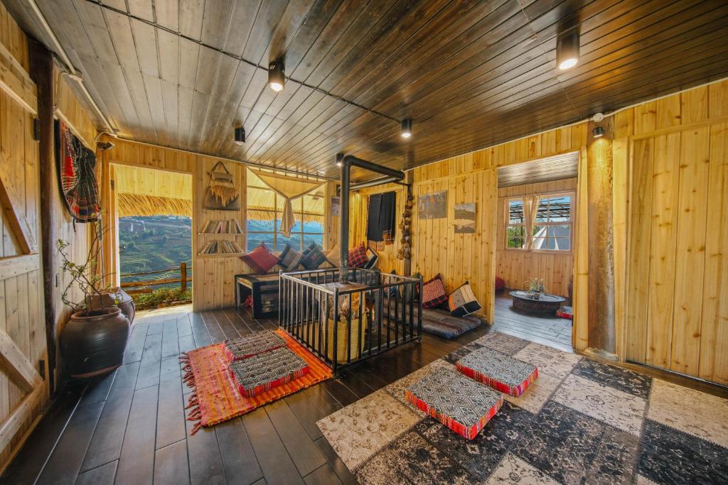 Rua's House Mountain Hamlet