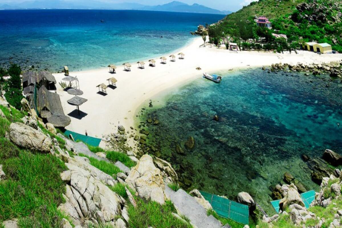 Top 10 địa điểm du lịch Nha Trang nổi tiếng bậc nhất