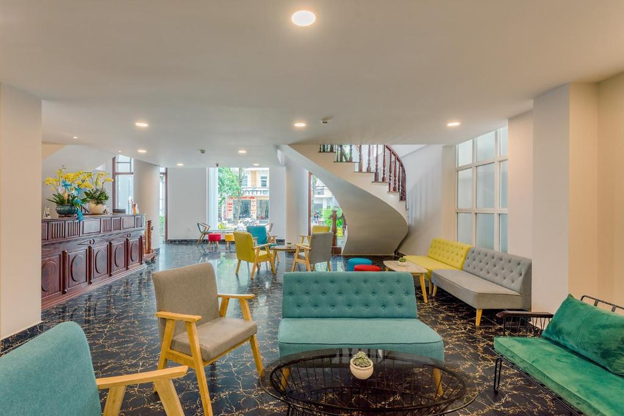 Holiday Phu Quoc Hotel - Khách sạn cao cấp giữa trung tâm đảo ngọc