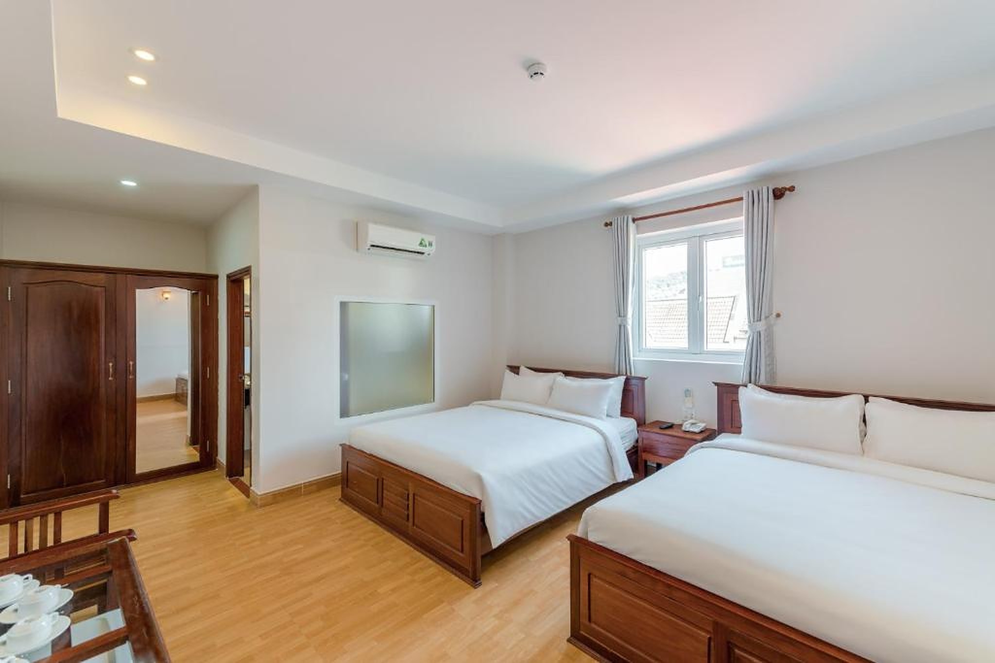 Holiday Phu Quoc Hotel - Khách sạn cao cấp giữa trung tâm đảo ngọc