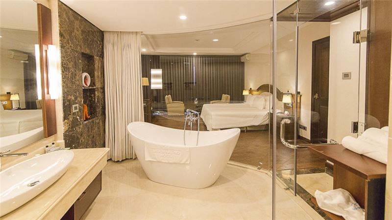 Khách sạn Sài Gòn Hạ Long - Nghỉ dưỡng sang trọng bên vịnh Hạ Long