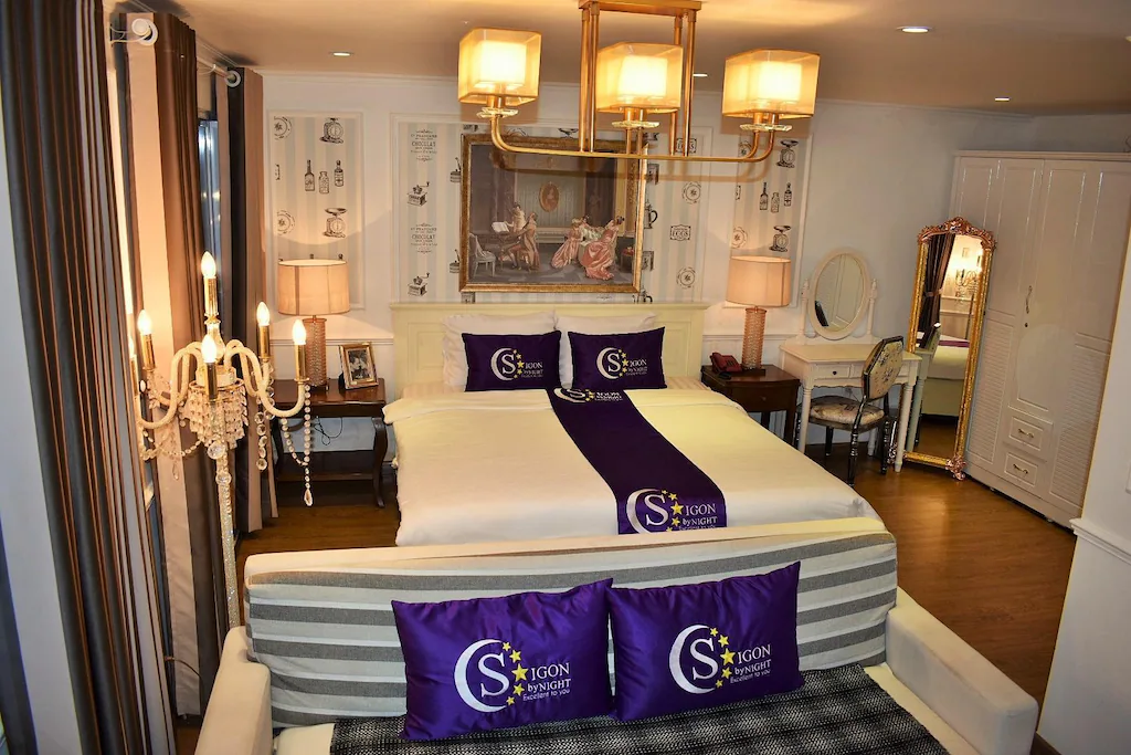 Sai Gon By Night Luxury Hotel - tôn vinh vẻ đẹp hiện đại