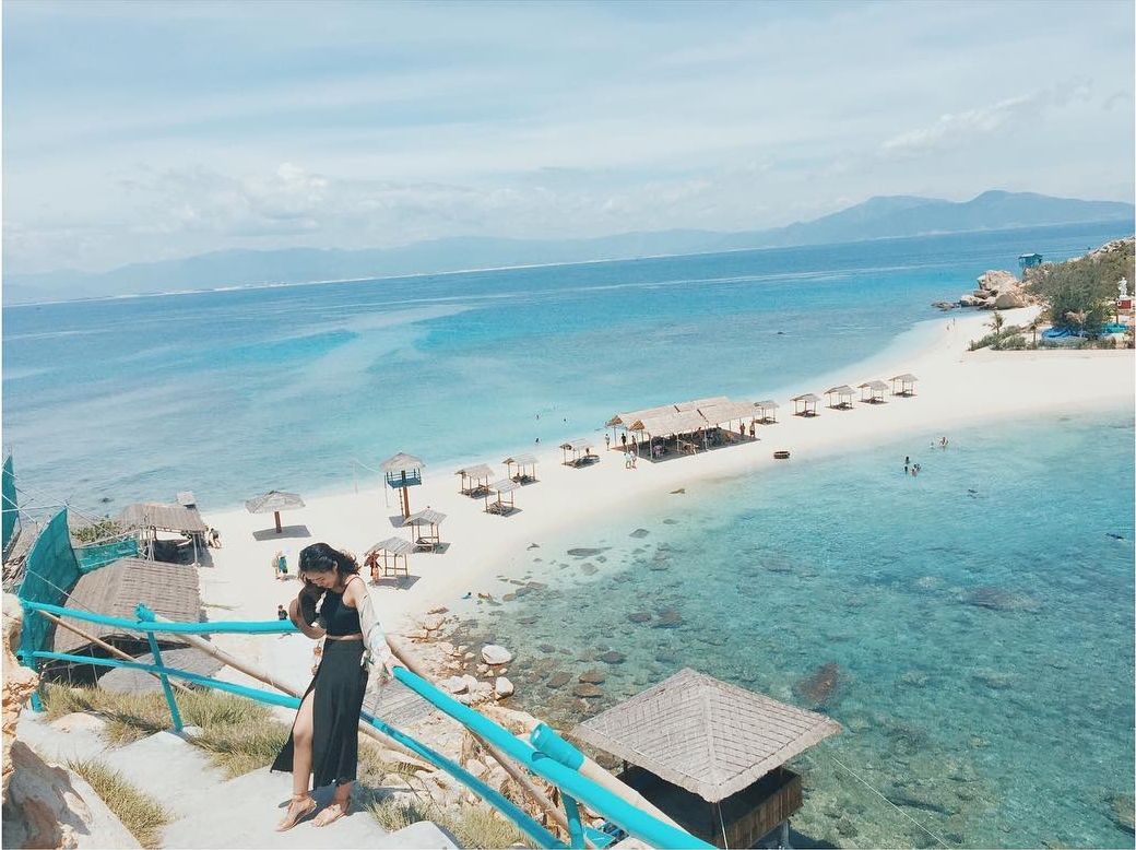 Top 12 bãi biển Nha Trang đẹp như tranh vẽ