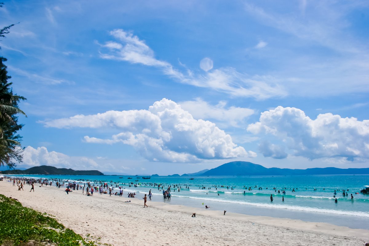 Top 12 bãi biển Nha Trang đẹp như tranh vẽ