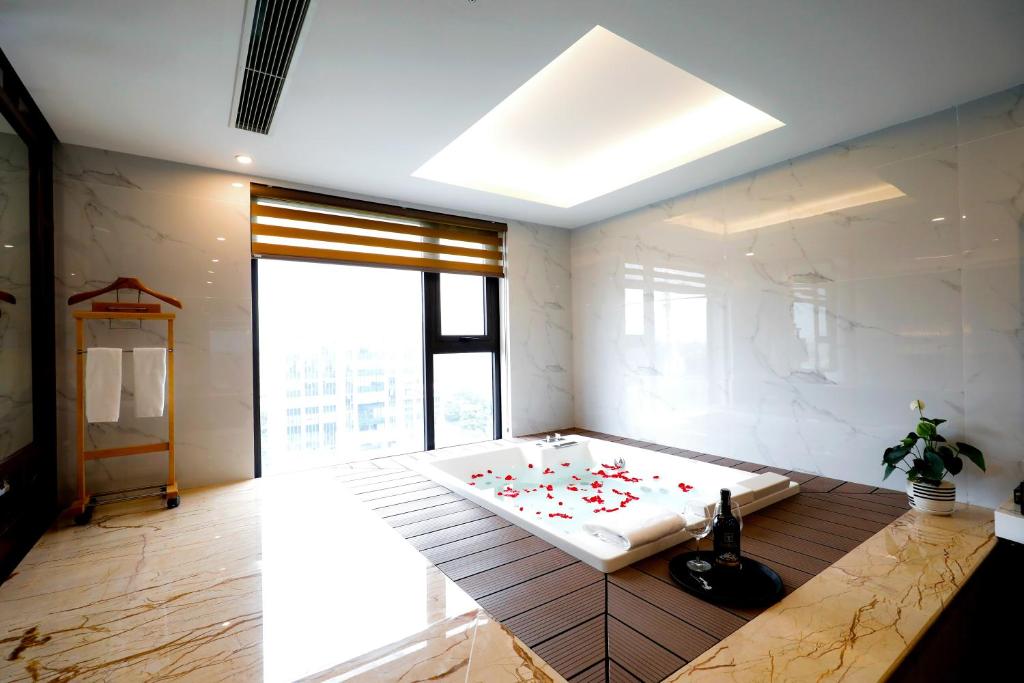 Phoenix Hotel Bac Ninh - Đẳng cấp 5 sao không nên bỏ lỡ