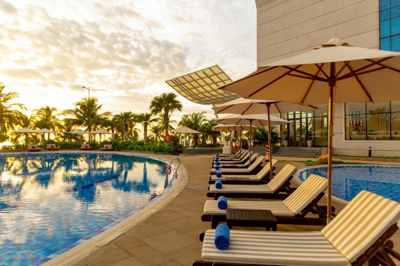 Trải nghiệm nghỉ dưỡng sang trọng tại Khách sạn Grand Tourane Đà Nẵng