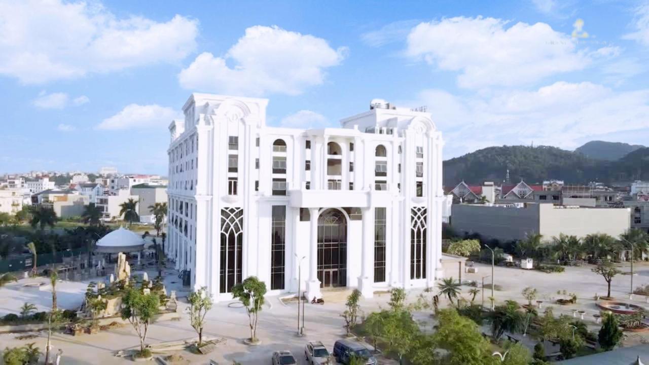 Grand View Palace - Khu vườn sang trọng giữa lòng Hạ Long