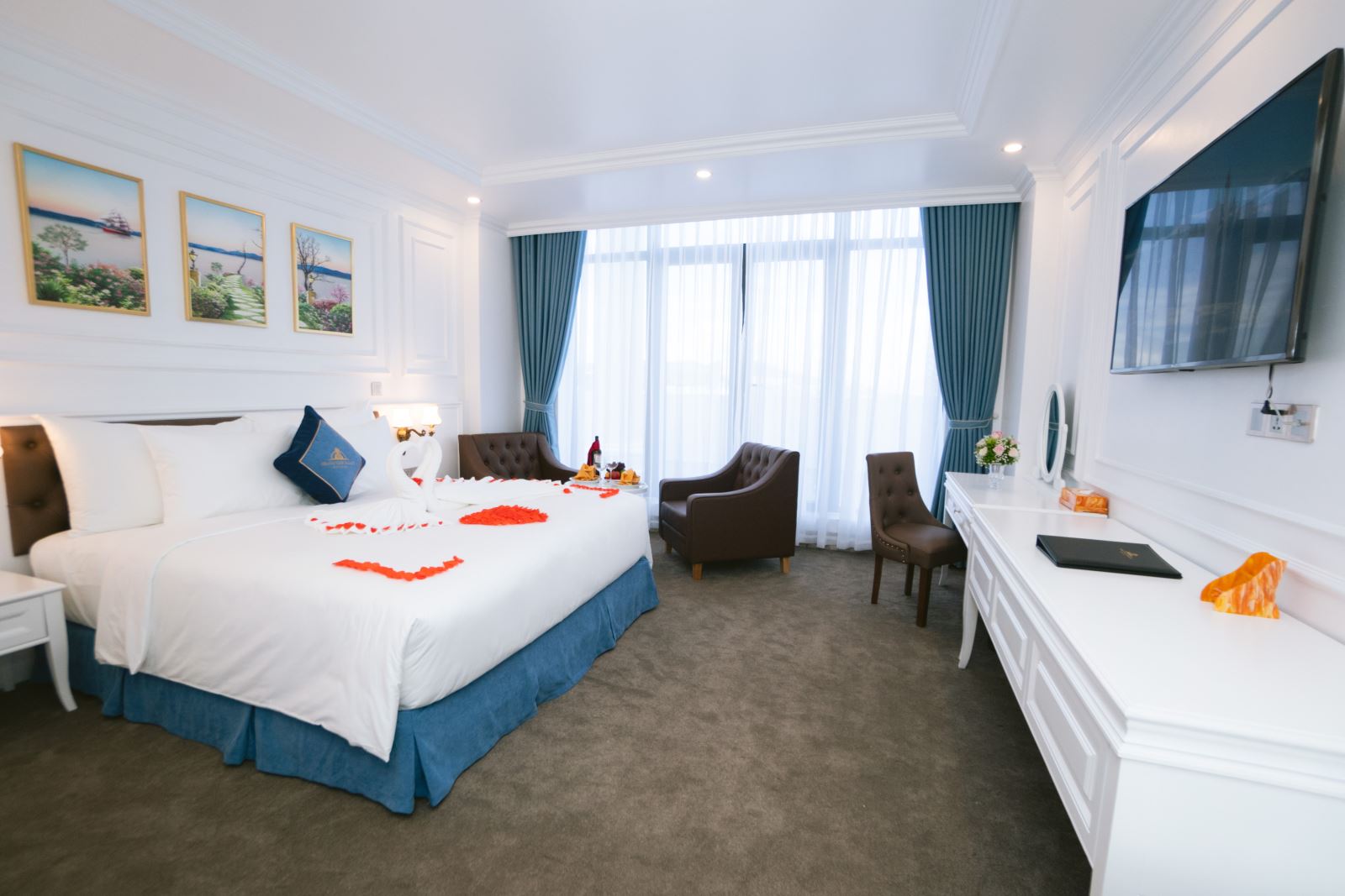 Grand View Palace - Khu vườn sang trọng giữa lòng Hạ Long