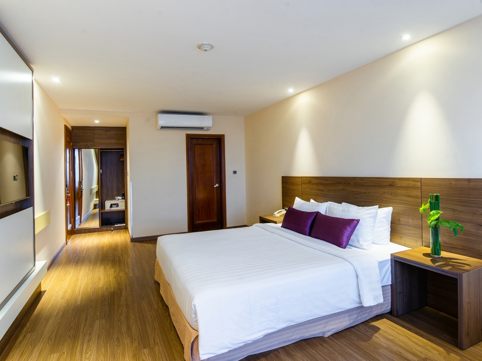 Tìm hiểu chi tiết về “hòn ngọc quý” Hạ Long Pearl