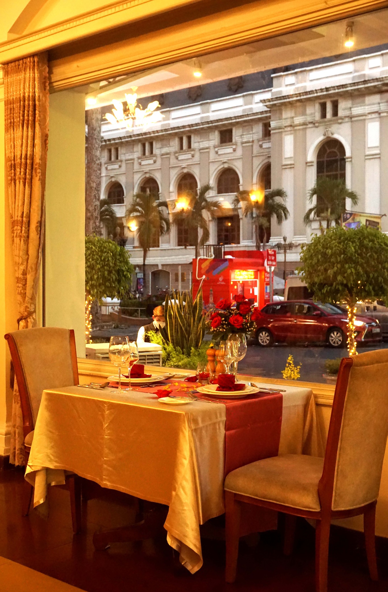 Hotel Continental Saigon - Điểm dừng chân cổ điển giữa chốn phồn hoa