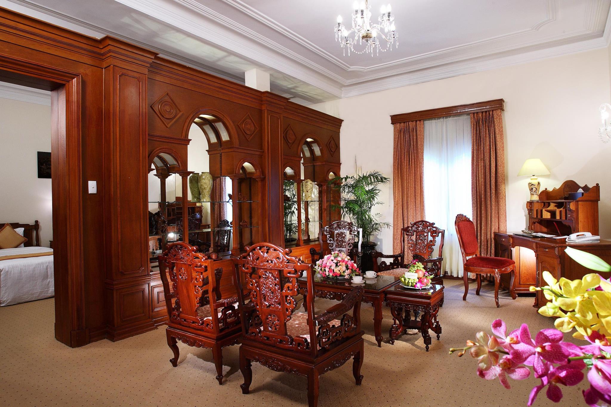 Hotel Continental Saigon - Điểm dừng chân cổ điển giữa chốn phồn hoa