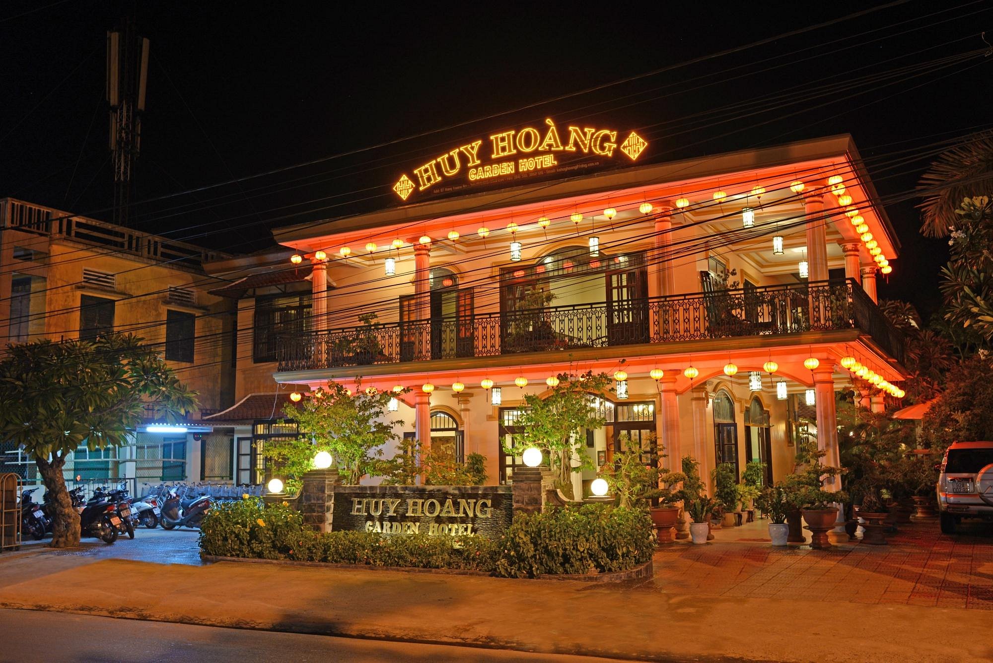 khách sạn huy hoàng