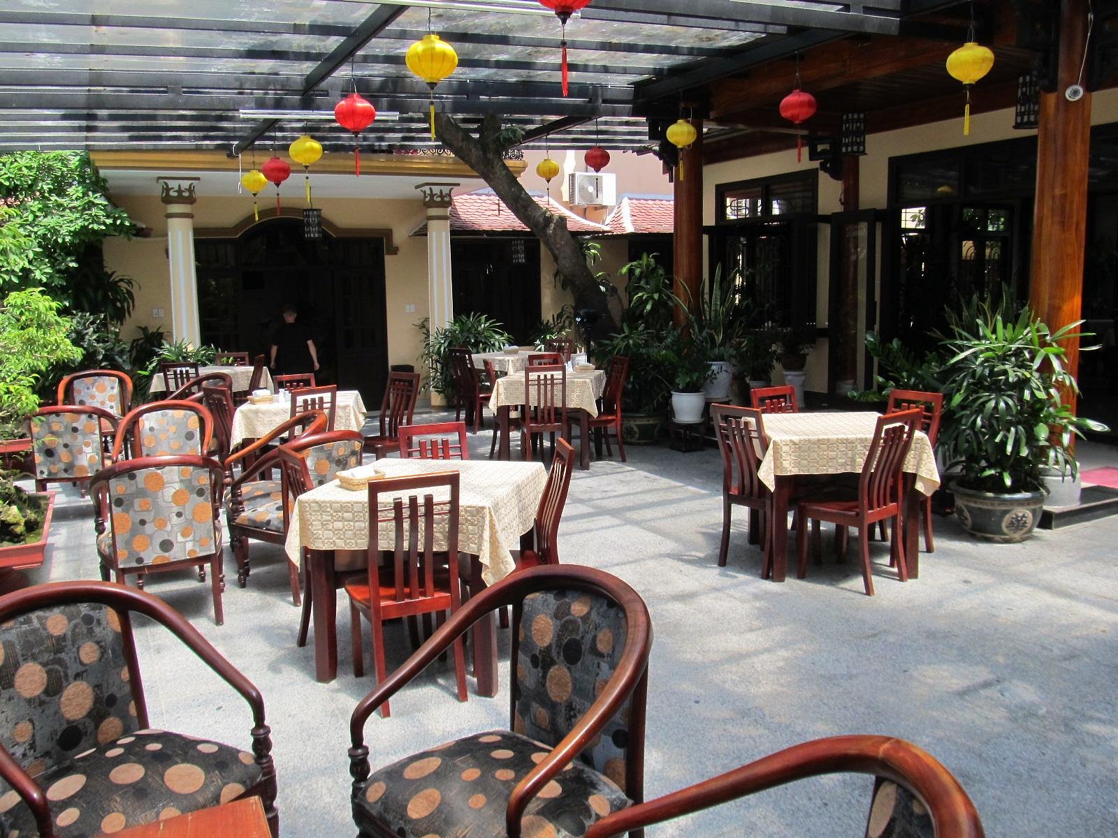 khách sạn huy hoàng