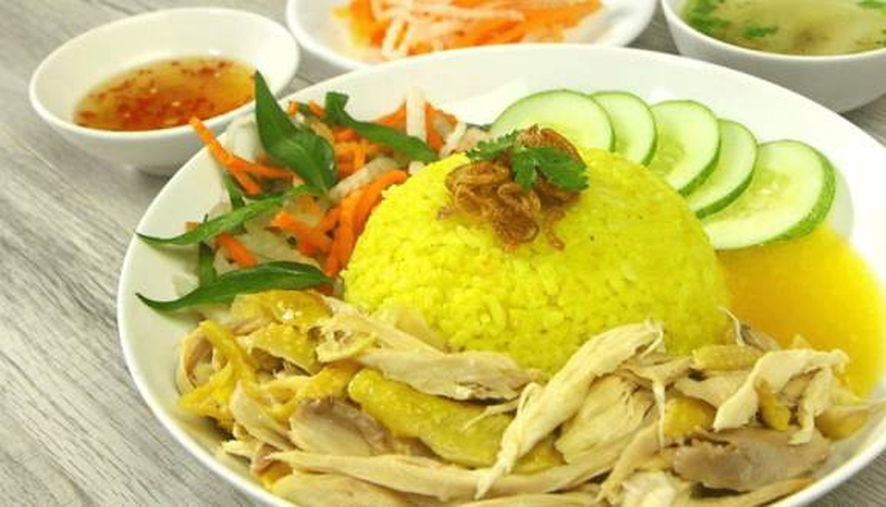 Ăn gì ở Nha Trang - Những món ăn đặc sản nhất định phải thử