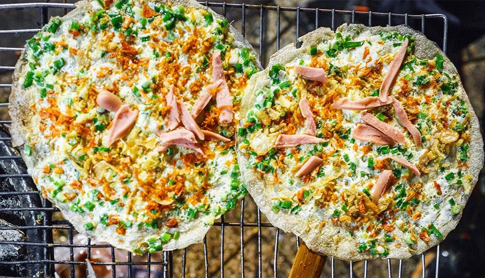 Bánh tráng mắm ruốc Đà Lạt: món ăn vặt không thể bỏ lỡ