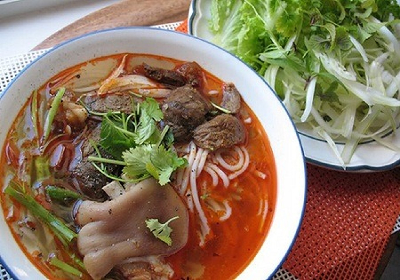 bún bò Đà Lạt
