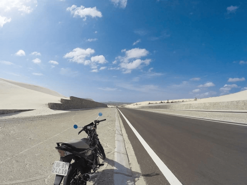 Đồi cát trắng Mũi Né - Điểm sống ảo và giải trí siêu "hot"