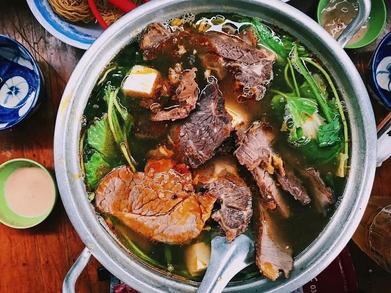 lẩu bò Ba Toa Đà Lạt